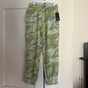 NWT Wild Fable marble sweatpants. Size Small.